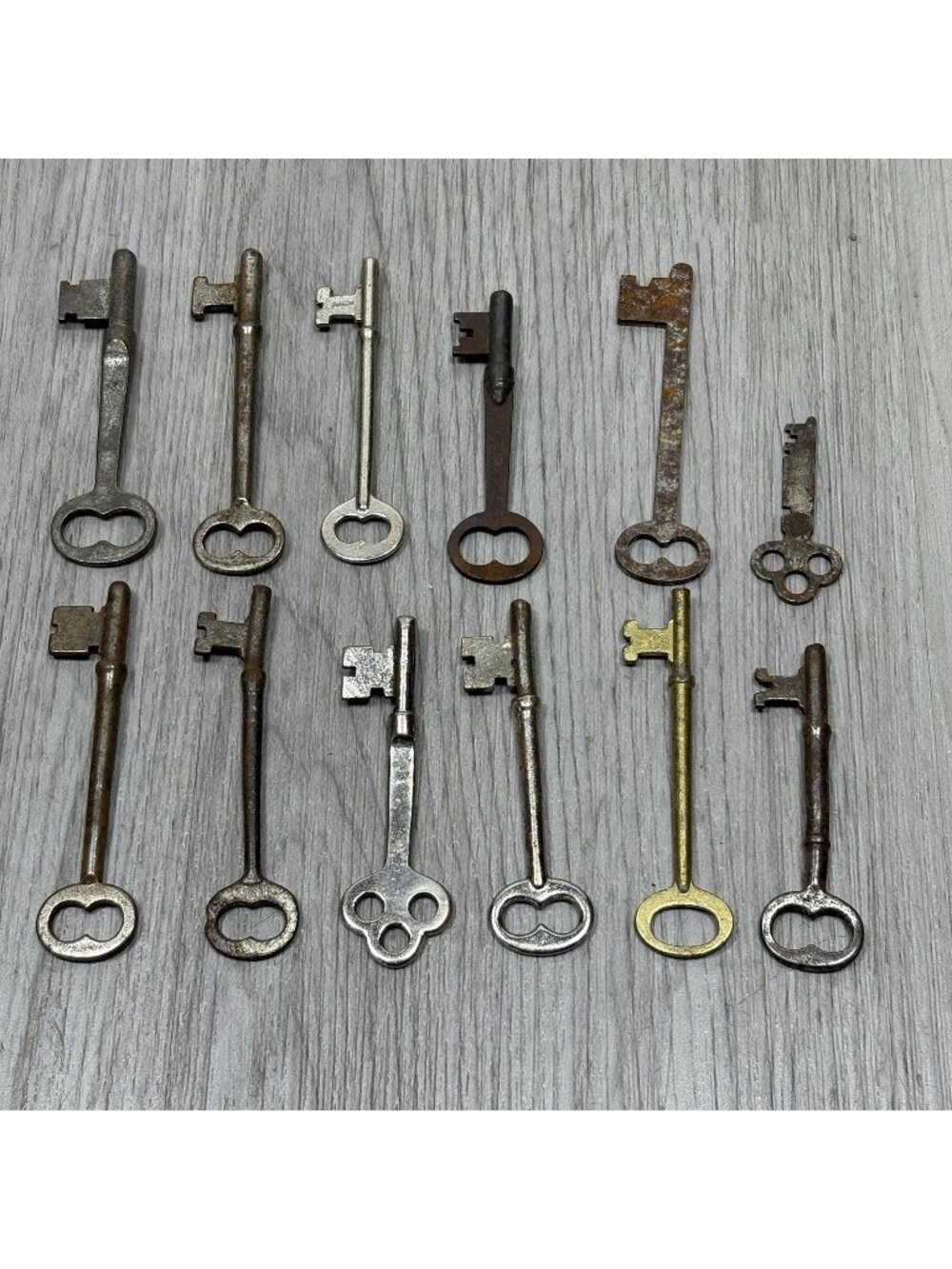 Lot of 12 Antique Skeleton Keys